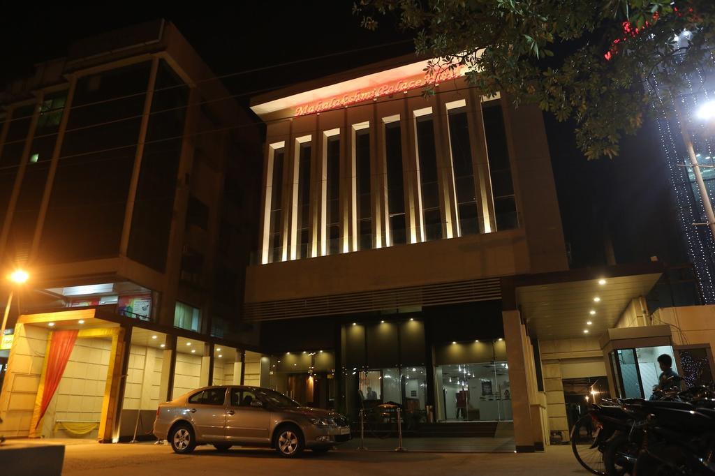 Mahalakshmi Palace Hotel Faridabad Exterior photo