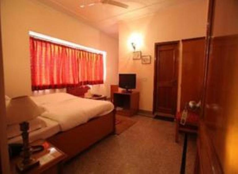 Mahalakshmi Palace Hotel Faridabad Room photo